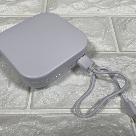 モバイルバッテリー・手鏡